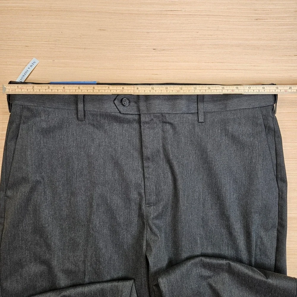 Croft & Barrow No Iron Stretch Khaki Mens 38x29 Charcoal Gray Flat Front NEW